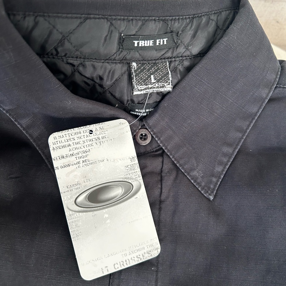 Oakley Tru Fit Black Shacket Quilted Interior Men’s Lg New in Pkg Retail $75 - Picture 3 of 17